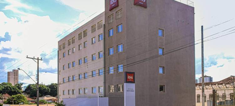 宜必思雅博蒂卡巴尔酒店(Ibis Jaboticabal)图片