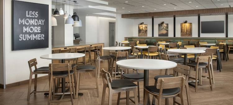 Fairfield Inn & Suites Santa Rosa Rohnert Park图片