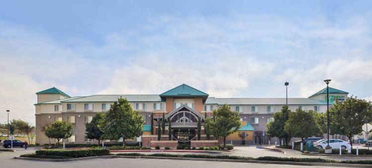 中央埃尔克格罗夫智选假日酒店及套房 - 99号公路 by IHG(Holiday Inn Express & Suites ELK GROVE CENTRAL - HWY 99 by IHG)图片