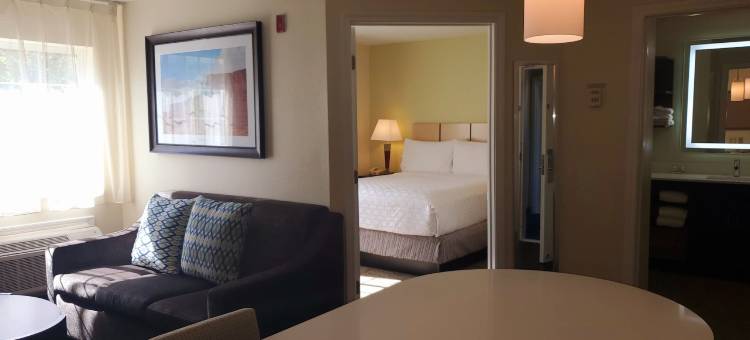 Candlewood Suites 休斯顿医疗中心 by IHG(Candlewood Suites HOUSTON MEDICAL CENTER by IHG)图片