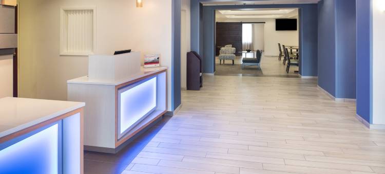 洲际酒店集团伯灵顿智选假日酒店及套房(Holiday Inn Express & Suites Burlington)图片