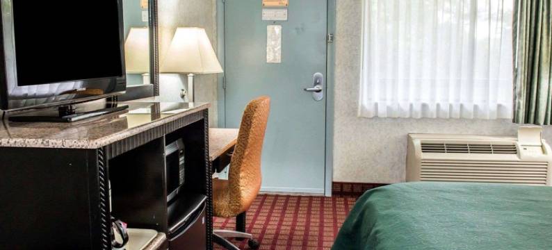 吉布森尼亚-匹兹堡北品质酒店及套房(Quality Inn & Suites Gibsonia - Pittsburgh North)图片