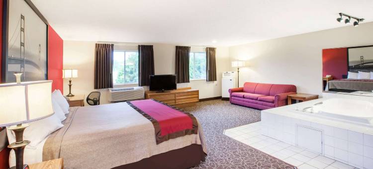 西布兰奇速8酒店(Super 8 by Wyndham West Branch)图片