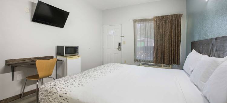 斯托克布里奇美洲贝斯特维佑汽车旅馆(Americas Best Value Inn Stockbridge)图片