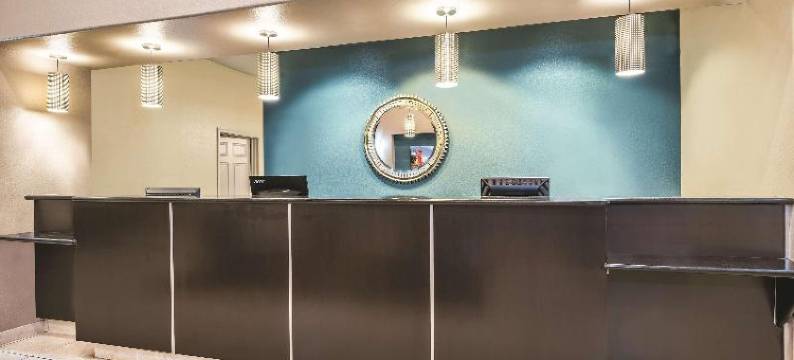 圣安东尼奥北石橡树拉昆塔温德姆套房酒店(La Quinta Inn & Suites by Wyndham San Antonio N Stone Oak)图片