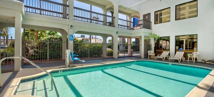 Suites Lawndale, CA – South Bay图片
