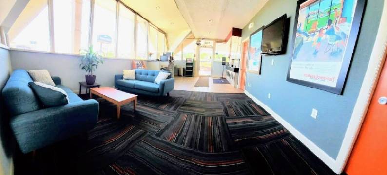 汤普森温德姆速8酒店(Super 8 by Wyndham Thompson)图片