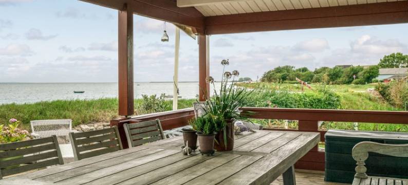 "Topi" - 15m from the Sea图片