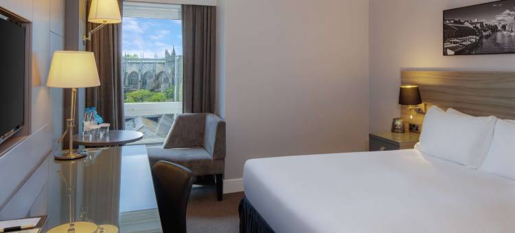 布里斯托尔城中心希尔顿逸林酒店(DoubleTree by Hilton Bristol City Centre)图片