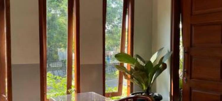 Wisma Anugerah Redpartner Near Masjid Zayed Solo图片