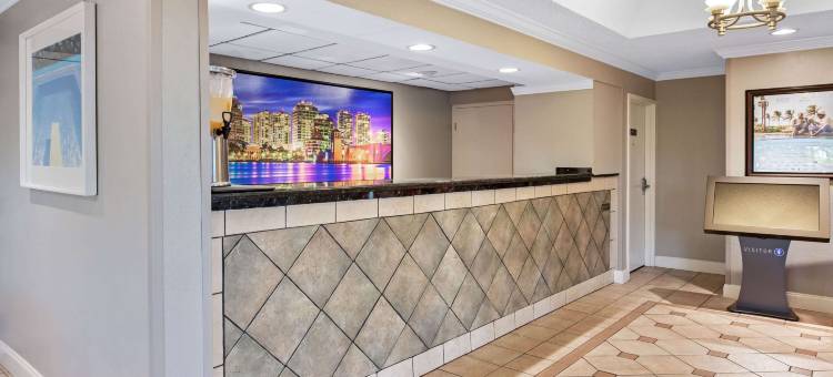 西棕榈滩-佛罗里达州收费公路拉昆塔温德姆酒店(La Quinta Inn by Wyndham West Palm Beach - Florida Turnpike)图片