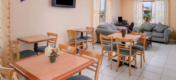 沃勒草原景观美洲最佳价值套房酒店(Americas Best Value Inn and Suites-Waller Prairie View)图片