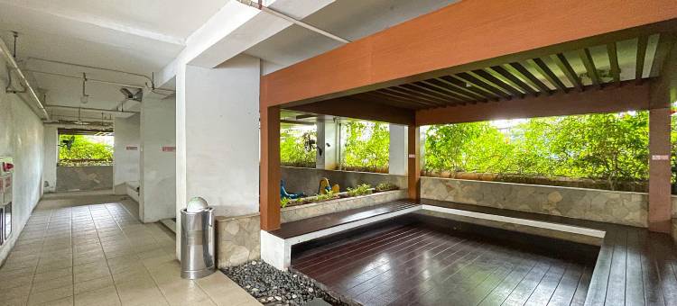 红利文巴苏拉城市公寓-Ens房(RedLiving Apartemen Bassura City - Ens Room)图片