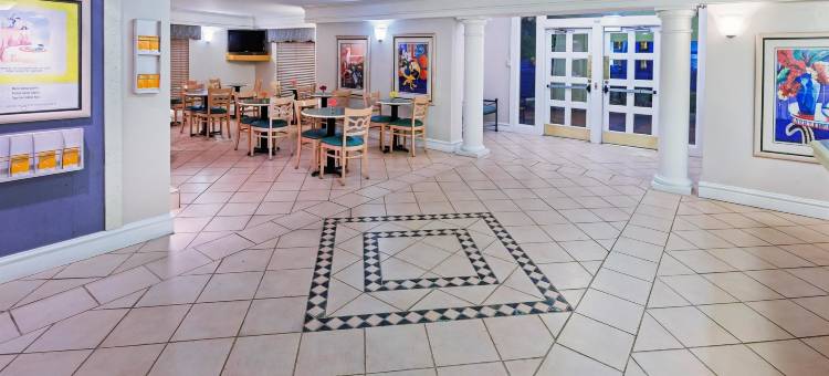 伯锡尔城拉昆塔温德姆酒店(La Quinta Inn by Wyndham Bossier City)图片