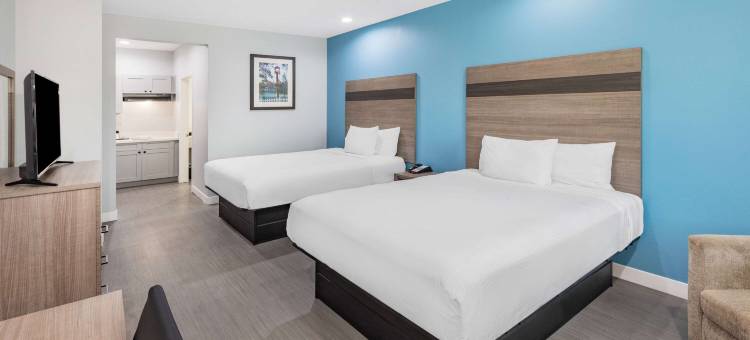 德克萨斯州弗里波特呗盟温德姆凯旅店(Baymont by Wyndham Freeport Texas)图片