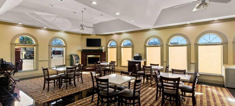 品质酒店宾馆湾城德克萨斯(Quality Inn Bay City TX)图片