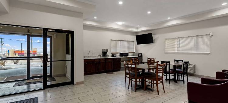 卡西维尔红狮套房酒店(Red Lion Inn & Suites Caseyville)图片