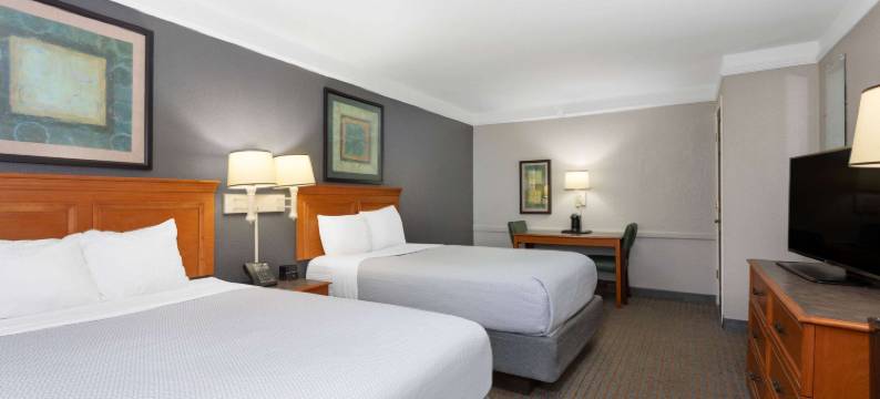 彭萨科拉昆塔温德姆酒店(La Quinta Inn by Wyndham Pensacola)图片