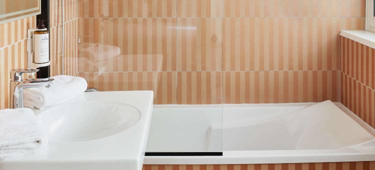 圣拉斐尔中心海滩美居酒店(Mercure Saint Raphael Centre Plage)图片