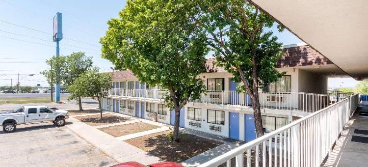 德里奥6号汽车旅馆(Motel 6 Del Rio, TX)图片