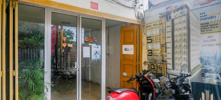 红多兹酒店@棉兰贾帕里斯路(RedDoorz at Jalan Japaris Medan)图片