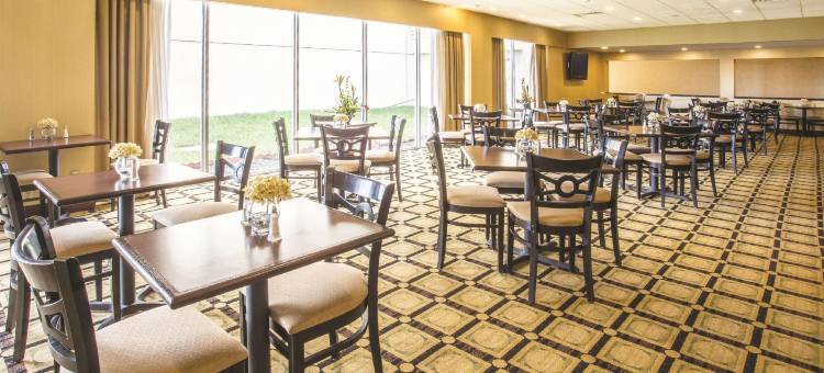 印第安纳波利斯南拉昆塔温德姆套房酒店(La Quinta Inn & Suites by Wyndham Indianapolis South)图片