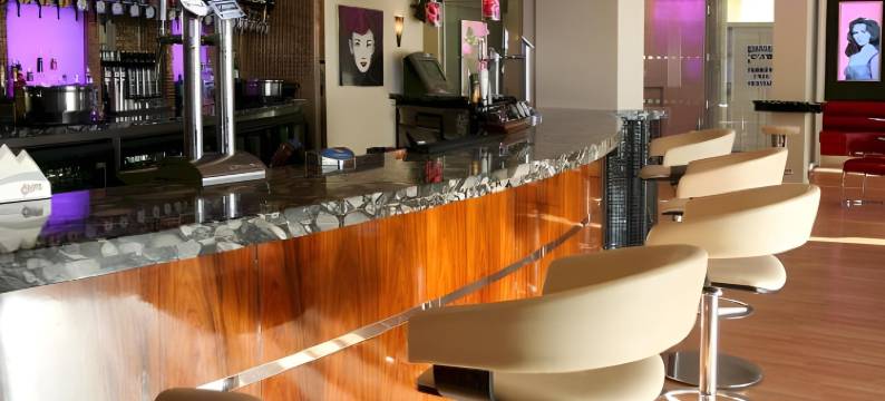 传奇酒店(Legends Hotel)图片