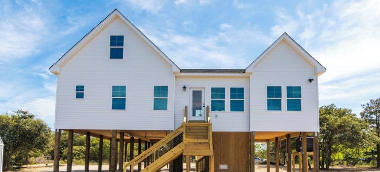 New CANAL front home a few rows back from the OCEAN! Beach passes provided!图片