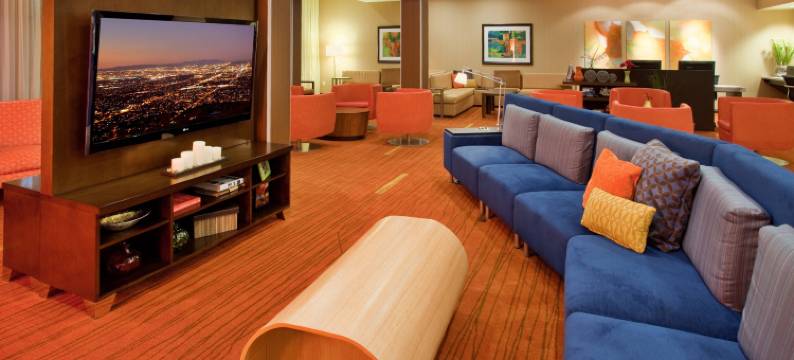 匹兹堡北/蔓越莓乡伍德万怡酒店(Courtyard Pittsburgh North/Cranberry Woods)图片