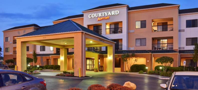 印第安纳波利斯南万怡酒店(Courtyard Indianapolis South)图片