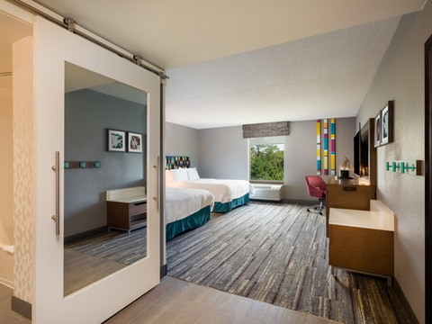 希尔顿欢朋套房酒店-赫恩登雷斯顿