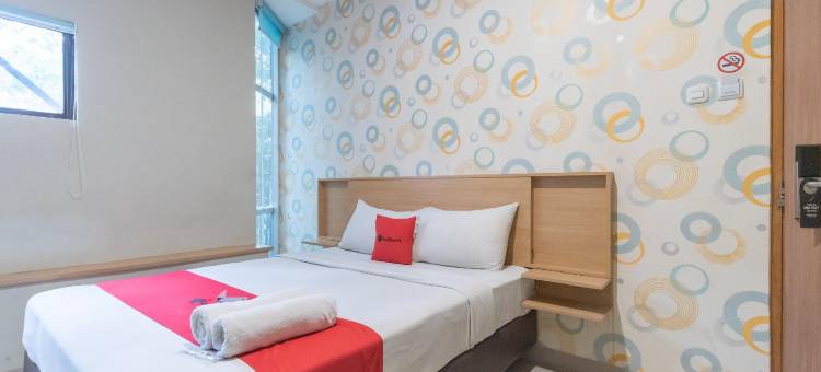 RedDoorz Plus @ Karapitan Street图片