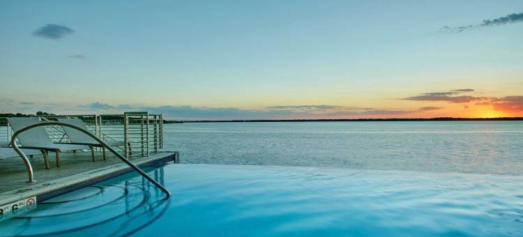 伊利湖湾万怡酒店(Courtyard Erie Bayfront)图片