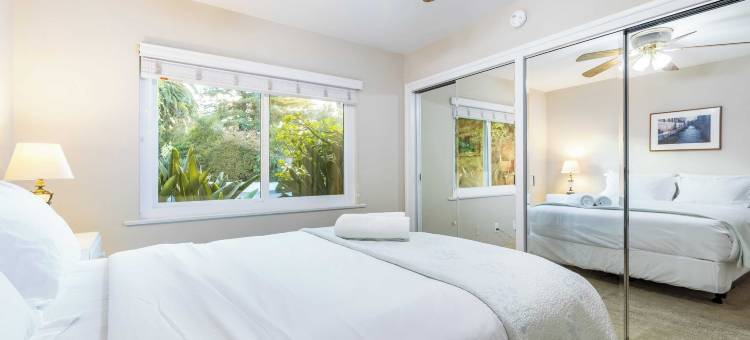 Avantstay 东谷庄园，距海滩几分钟(East Valley Manor by Avantstay Minutes to the Beach)图片