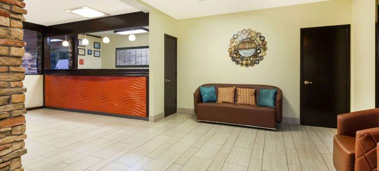 阿林顿棒球场-六旗温德姆豪生酒店(Howard Johnson by Wyndham Arlington Ballpark / Six Flags)图片