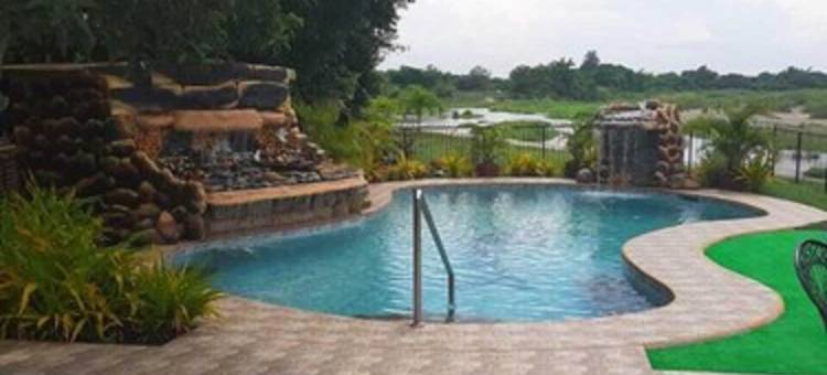 Cocotel的蒙提河畔观景度假村(Monty's Riverside View Resort)图片