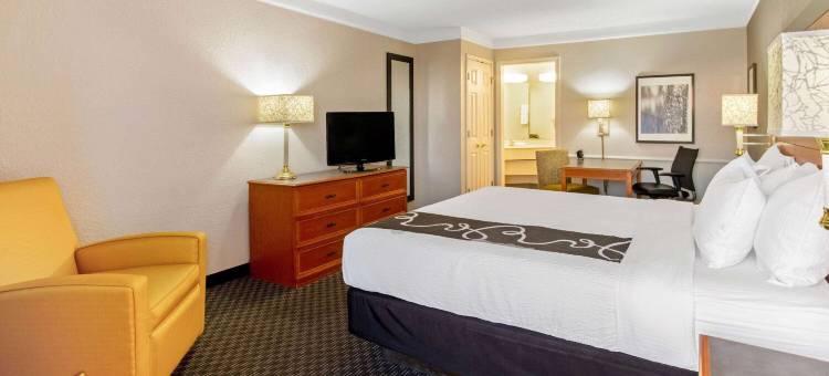 圣达菲拉昆塔温德姆酒店(La Quinta Inn by Wyndham Santa Fe)图片