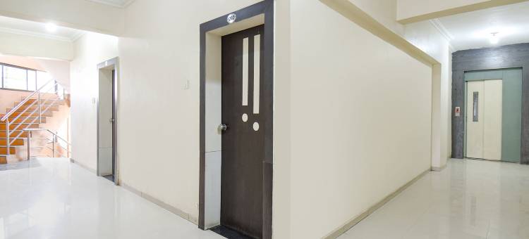 Fabhotel 亚什拉杰旅馆(Via Yashraj Inn - Bjs College)图片