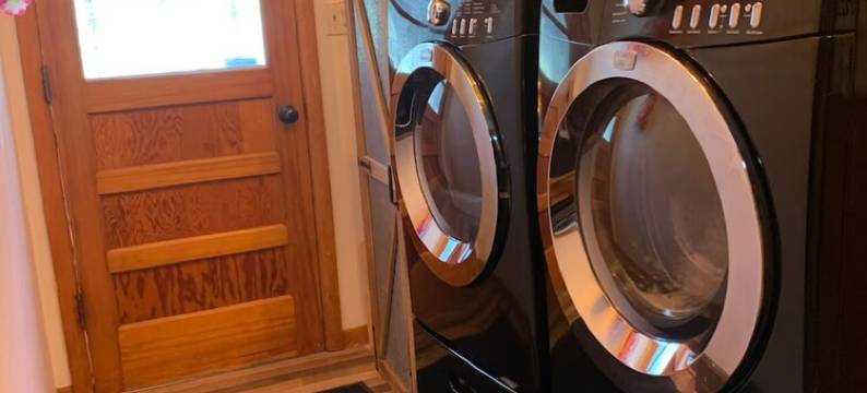 Farmhouse Style Nashville Stay with Hot Tub, Games, Fire Pit, Family Friendly图片