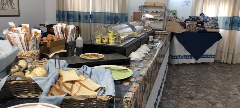 里维埃拉酒店(Hotel Riviera)图片