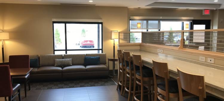 新哈特福德万豪TownePlace套房酒店(TownePlace Suites New Hartford)图片