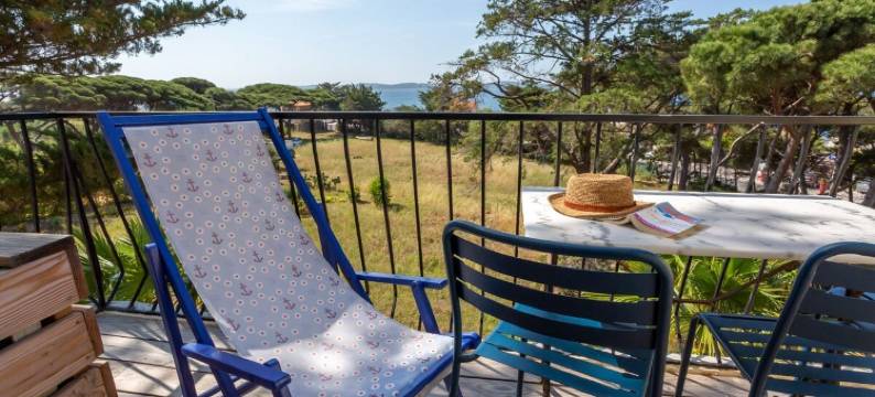 阿尔玛娜雷海滩酒店(Hôtel Almanarre Plage - Hôtel Eco-Responsable Face à la Mer)图片