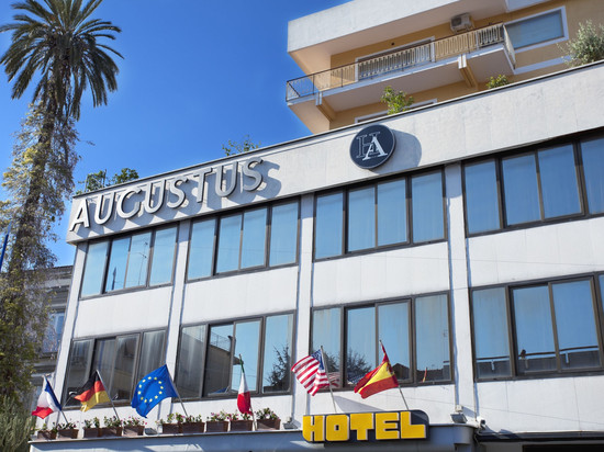 奥古斯都酒店