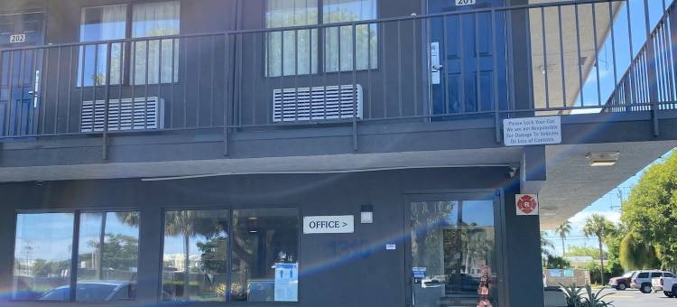 佛罗里达兰塔纳 6 号汽车旅馆(Motel 6 Lantana, FL)图片