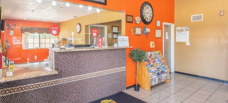 圣安东尼奥-河滨区速8酒店(Super 8 by Wyndham San Antonio/Riverwalk Area)图片