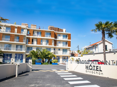 贝斯特韦斯特阿卡雄港酒店