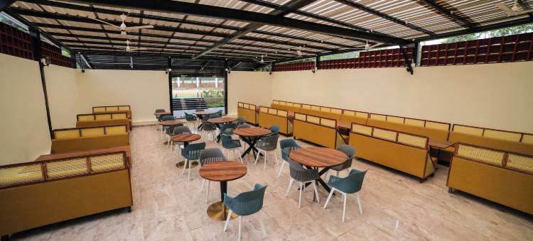 提鲁帕提湖谷度假村和温泉(Lake Valley Resort and Spa Tirupati, 27 Kms from Talakona Waterfall)图片