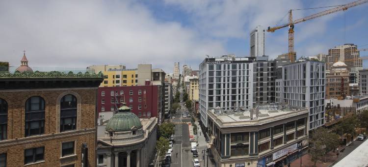 阿依达酒店(Aida Plaza Hotel)图片