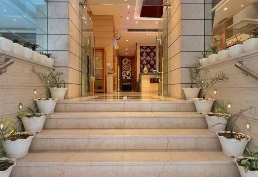 Hotel Sawera Grand Near Golden Temple Hotel Overview