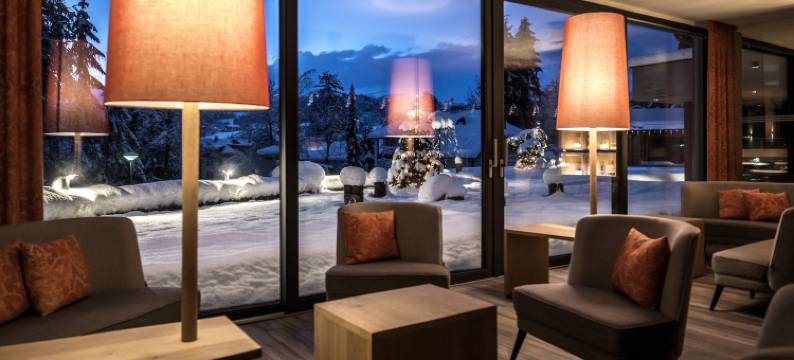 瓦尔德拉斯特 - 森林边生活(Waldrast - Forestside Living)图片